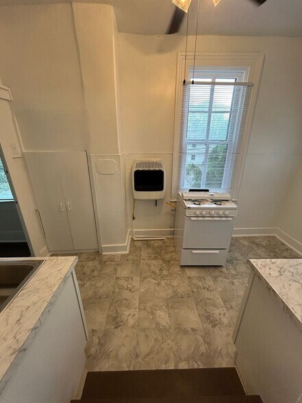 Building Photo - 1214 Columbia St