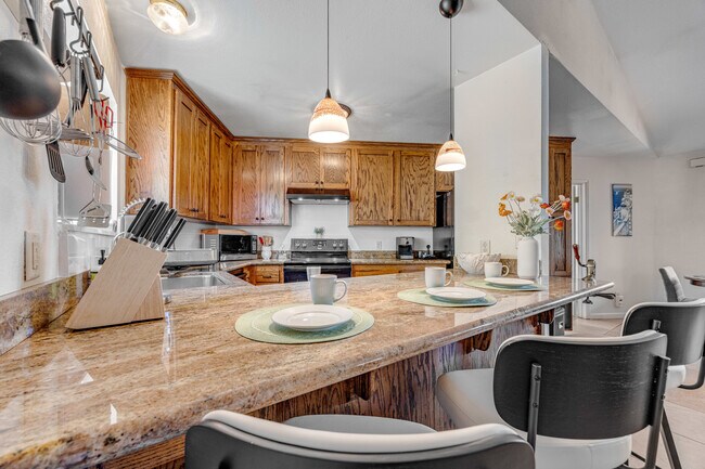 Building Photo - 323 Bodmer Ln