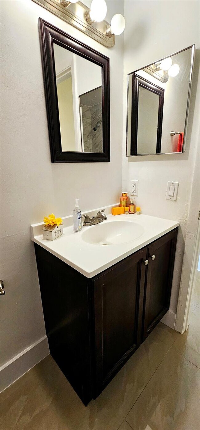 Building Photo - 1881 NW 96th Terrace