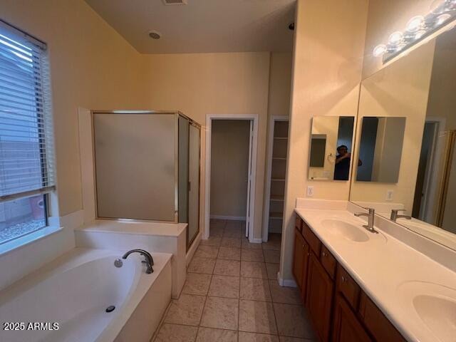 Building Photo - 4218 W Avenida Del Rey