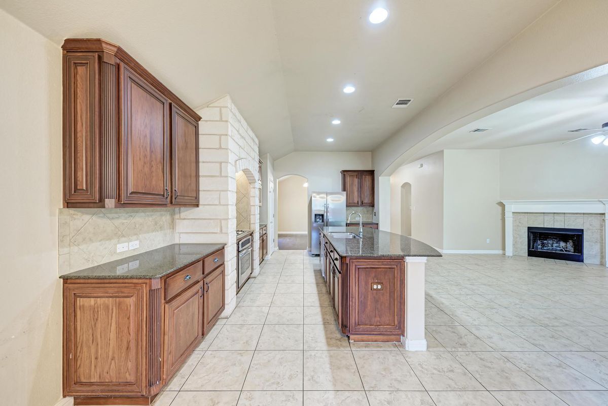 Building Photo - 18308 Shallow Pool Dr
