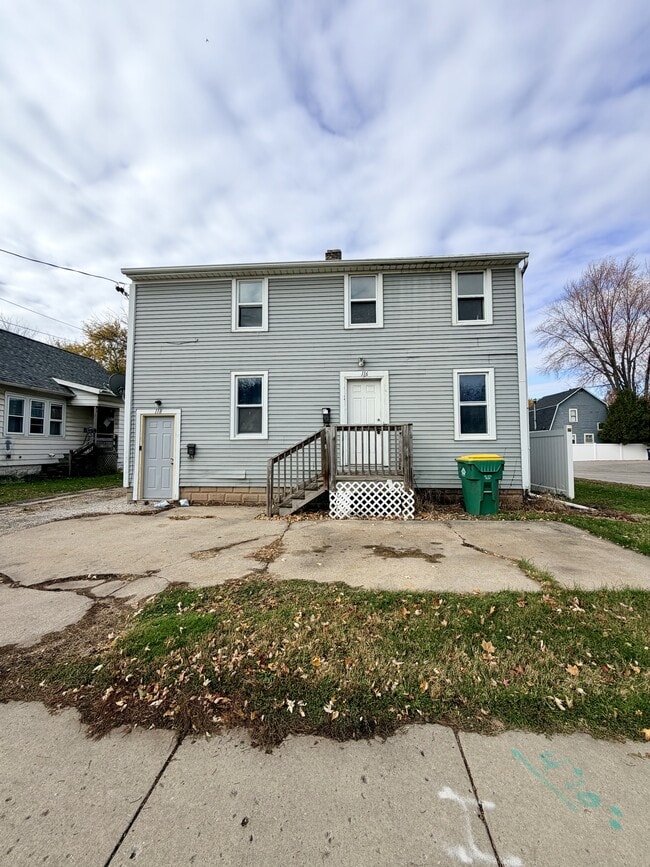 Primary Photo - 116 S Baird St