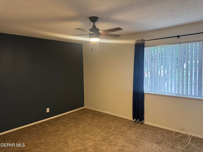 Building Photo - 8800 Sampson Ct