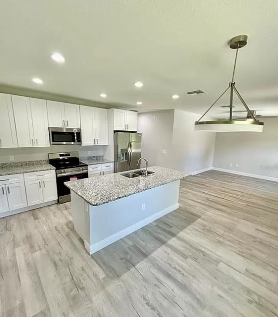 Kitchen - 710 W Beresford Rd