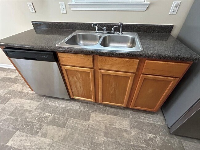 Building Photo - 4710 Brookwood View