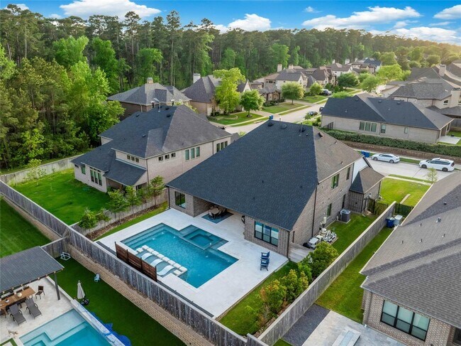 Building Photo - 1015 Oak Briar Ln