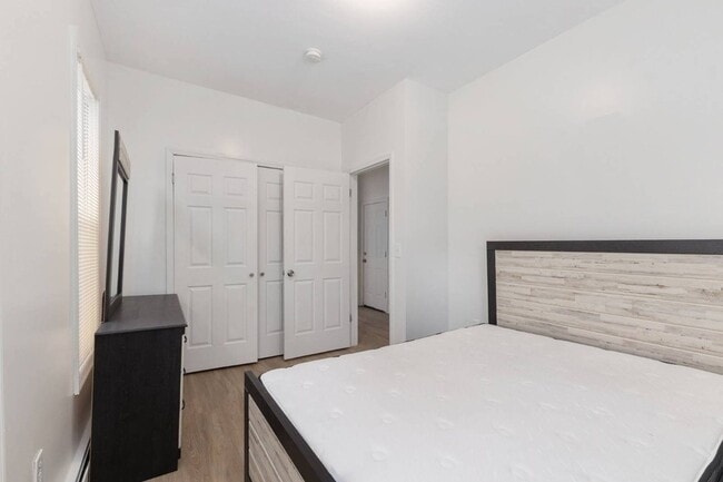 Building Photo - 2210 15th St