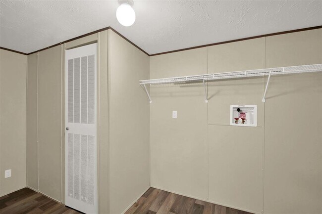 Building Photo - 114 las estancias