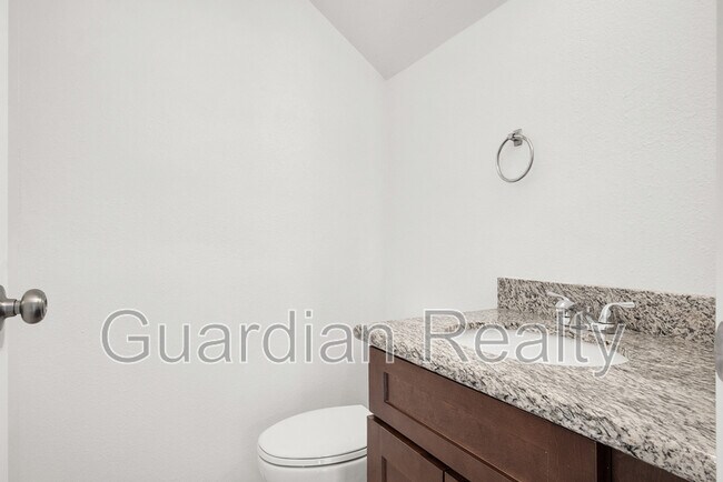 Building Photo - 2639 Jacyra Ave