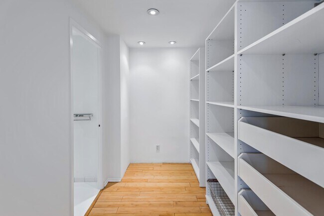 Building Photo - 2160 Century Park E