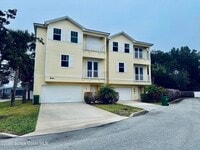 Building Photo - 860 Vignoles NE Ave