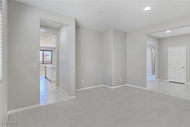 Building Photo - 701 Monroe Hl Pl