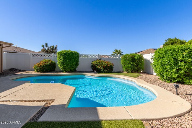 Building Photo - 13827 N Tan Tara Dr