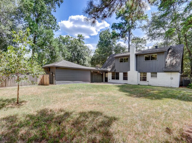 Building Photo - 1951 Round Spring Dr