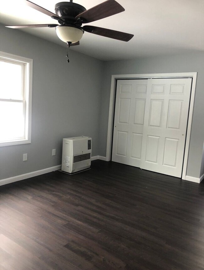 Building Photo - 350 Route 7 South, Unit 102