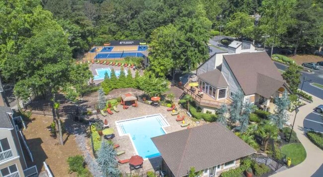 Building Photo - The Reserve at Ridgewood