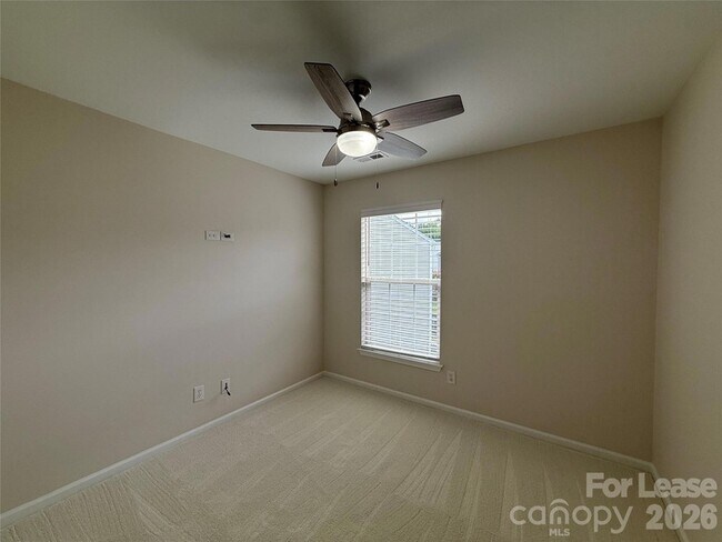 Building Photo - 3404 Laurenhurst Ln