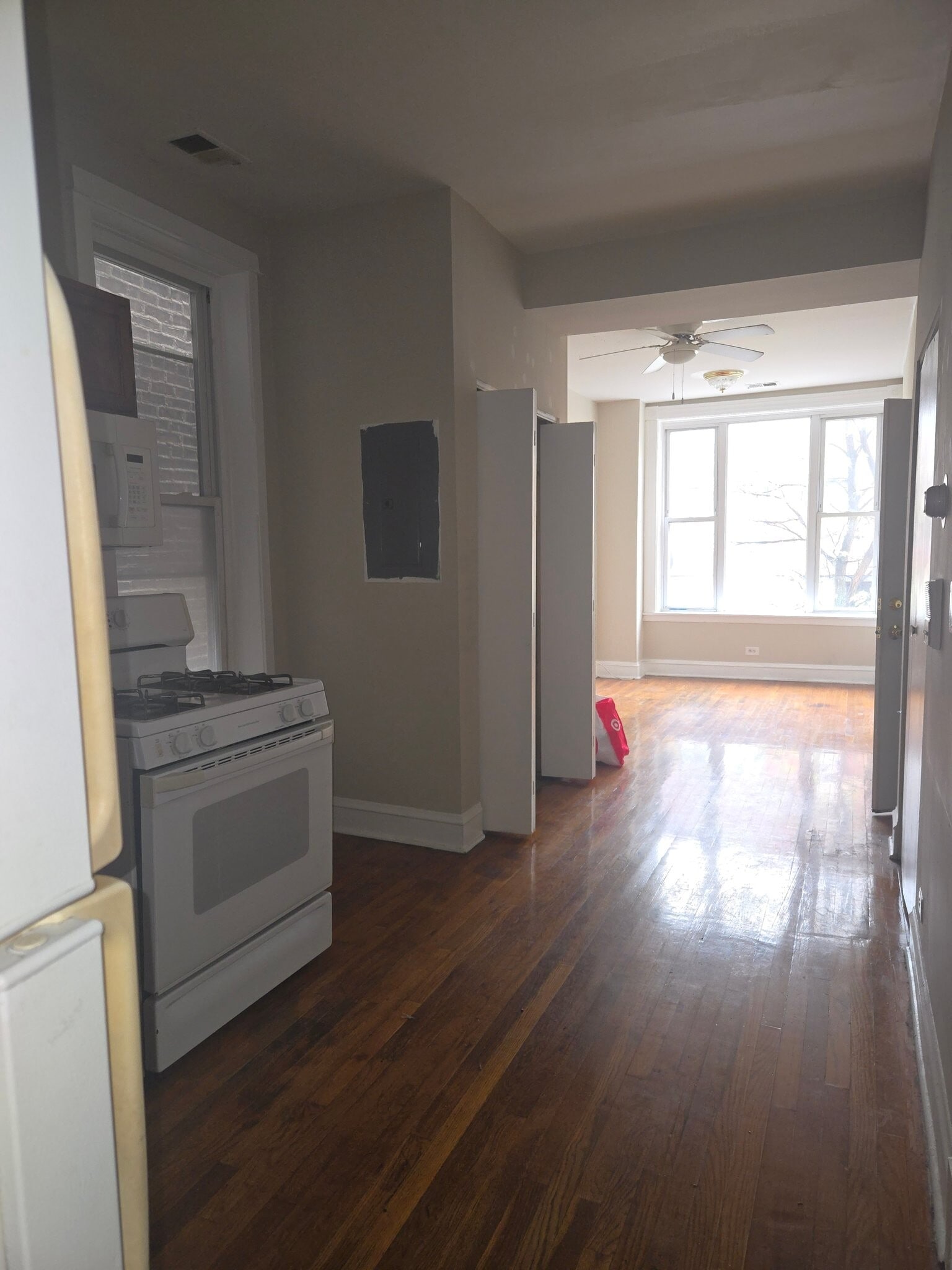 Building Photo - 2238 W 21st St