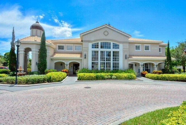 Building Photo - 110 SW Peacock Blvd