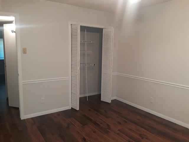 Building Photo - 553 Oldbridge Dr