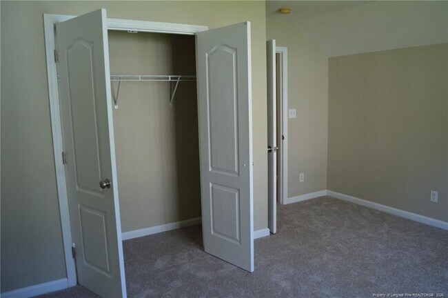 Building Photo - 60 Cobblestone Dr