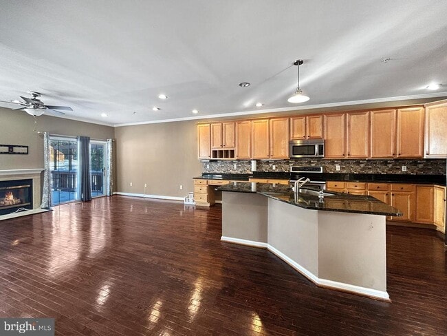 Building Photo - 13941 Bailiwick Terrace