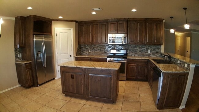 Building Photo - 7041 Cherokee Crossing West