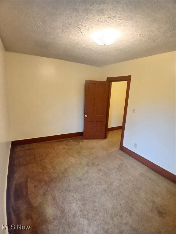 Building Photo - 809 Lakewood Ave