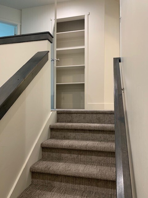 Building Photo - 88 E 250 N