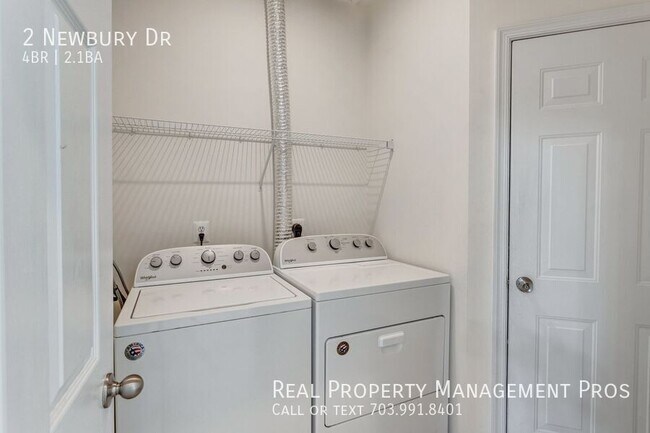 Building Photo - 2 Newbury Dr