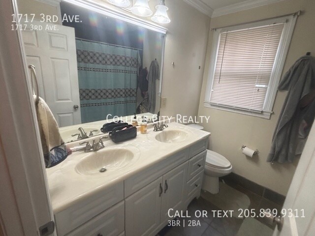 Building Photo - 1717 3rd Ave