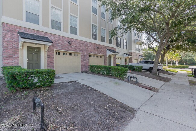 Building Photo - 4422 Capital Dome Dr