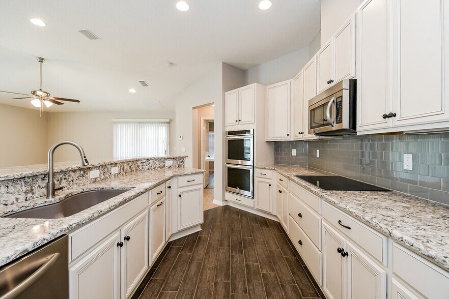 Building Photo - 76802 Timbercreek Blvd