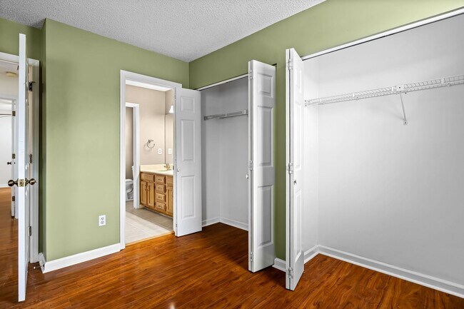 Building Photo - 8807 Ryegate Dr