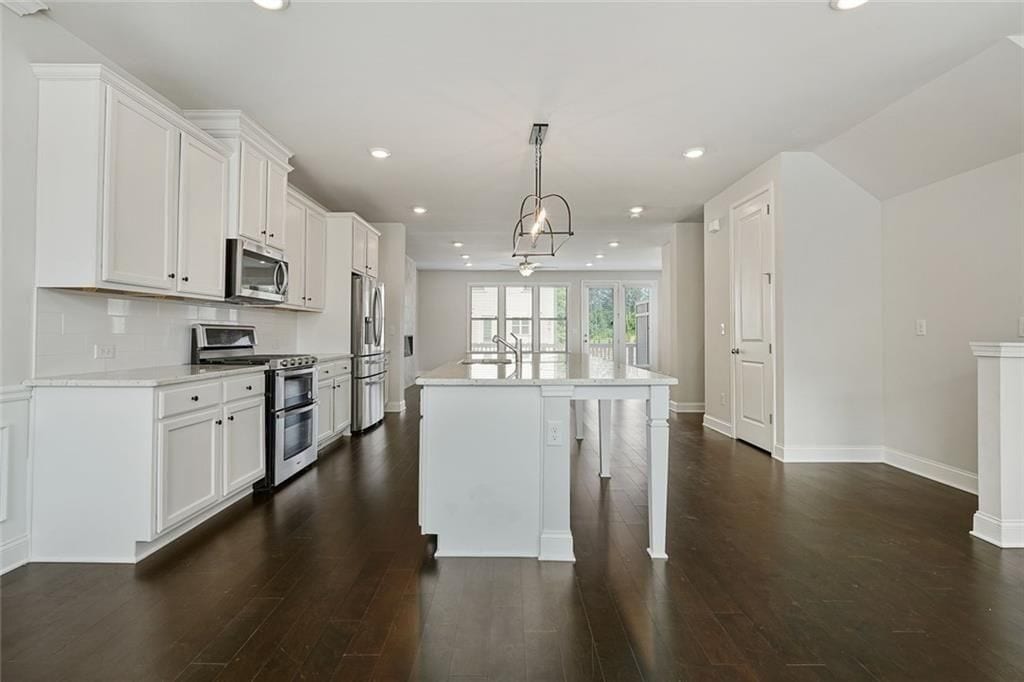 Building Photo - 4240 Hickory Pne Aly