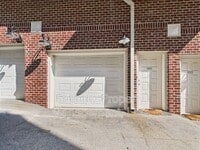 Building Photo - 400 W Rosemary St