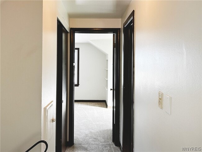 Building Photo - 3319 McKinley Pkwy