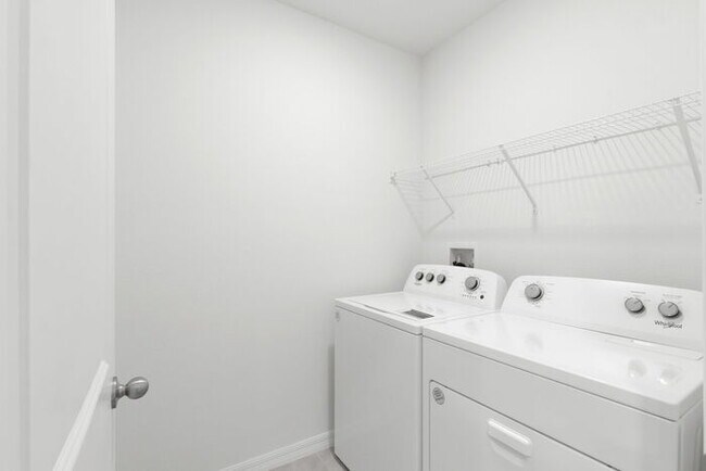 Building Photo - LIKE3 NEW Home For Rent in Avalon Park West!