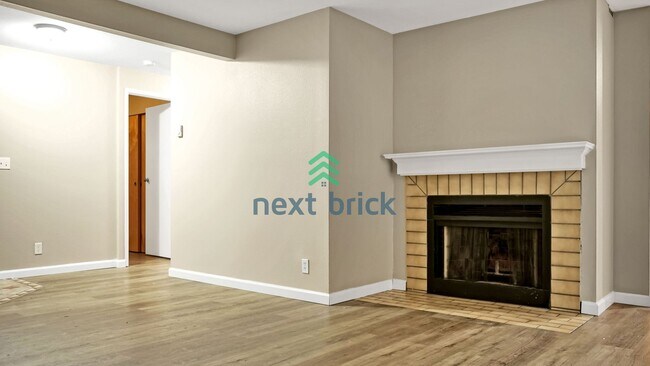 Building Photo - 2 BED & 2 BATH CONDO FOR RENT