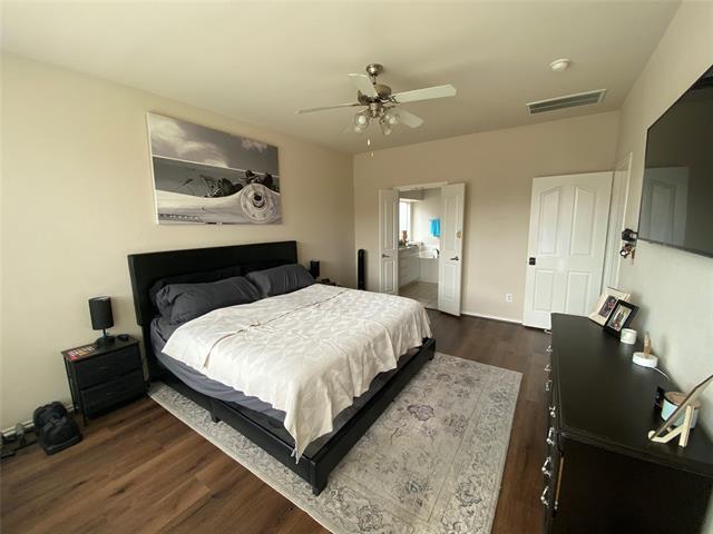 Building Photo - 6037 Horse Trap Dr