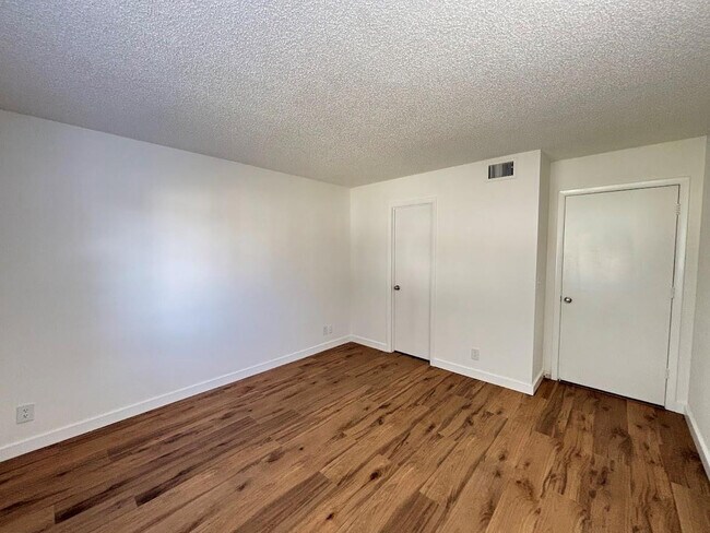 Building Photo - 4962 Sable Pine Cir