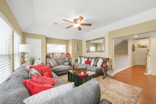 Building Photo - 2103 Blue Water Bay Dr