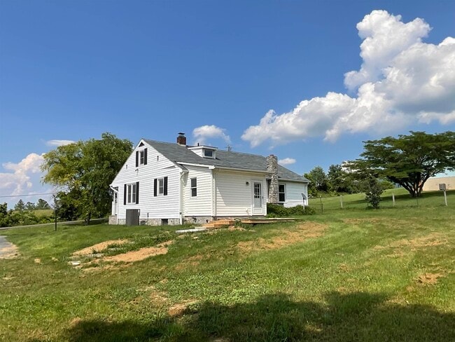 Building Photo - 1256 Arkton Rd