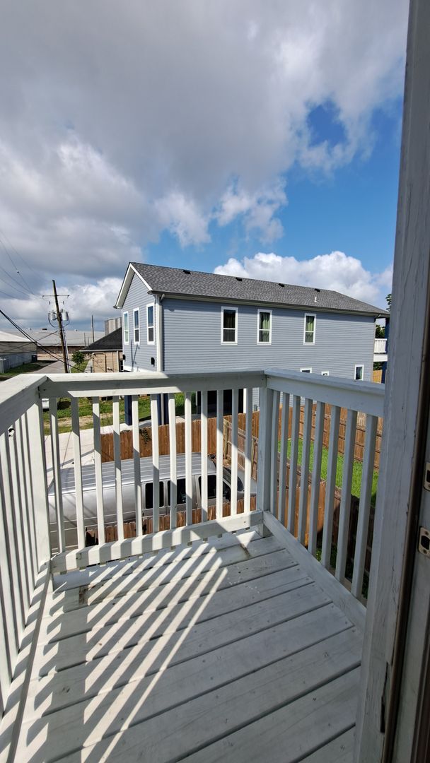 Building Photo - 2300 Gravier St