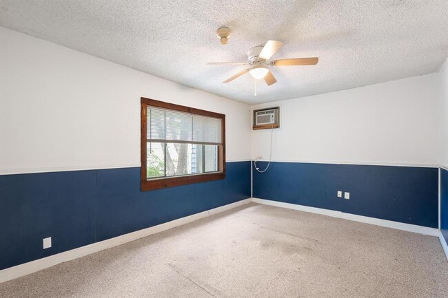 Building Photo - 4616 E Cesar Chavez St