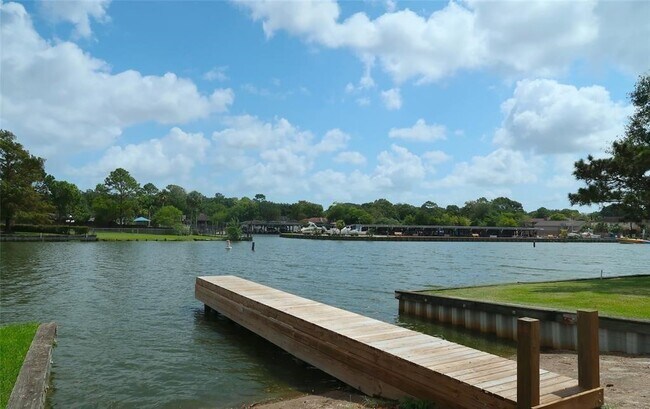 Building Photo - 18515 Egret Bay Blvd