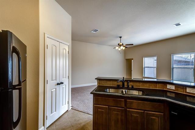 Building Photo - 1423 Reiger Dr