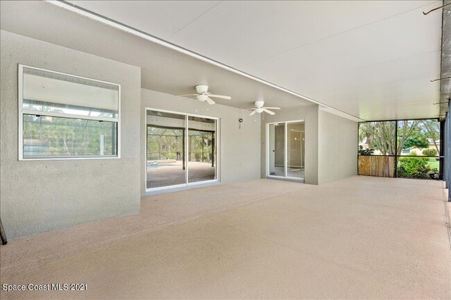 Building Photo - 5867 Treasure Ln
