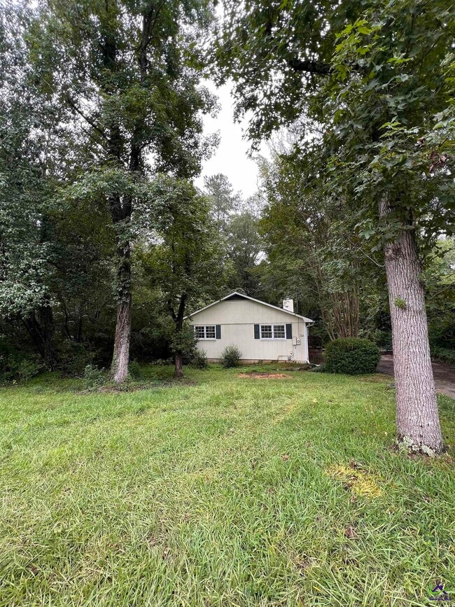Building Photo - 789 S Forest Lake Dr