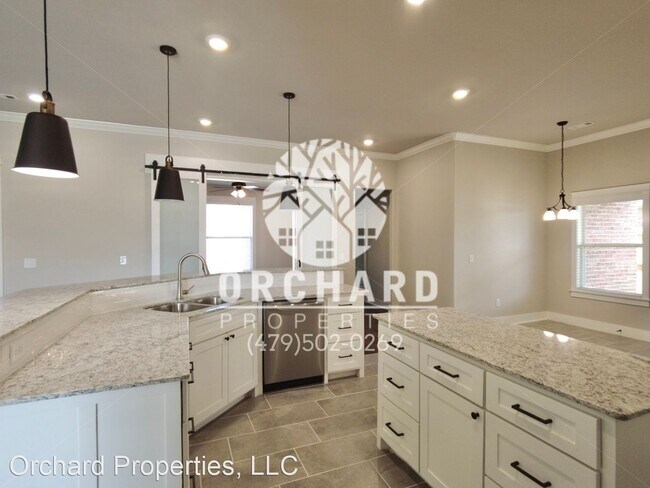 Building Photo - 4 br, 3 bath House - 1228 Giulia Ave.